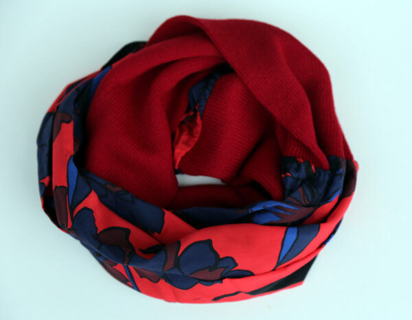 Infinity scarf, red